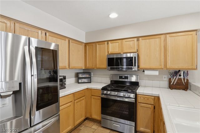 7943 Lions Mane Court, Las Vegas, NV 89123