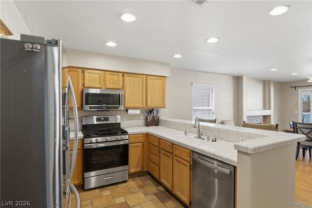 7943 Lions Mane Court, Las Vegas, NV 89123