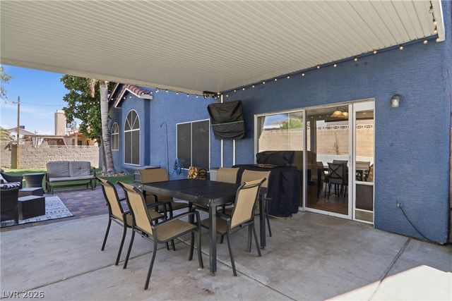 7943 Lions Mane Court, Las Vegas, NV 89123