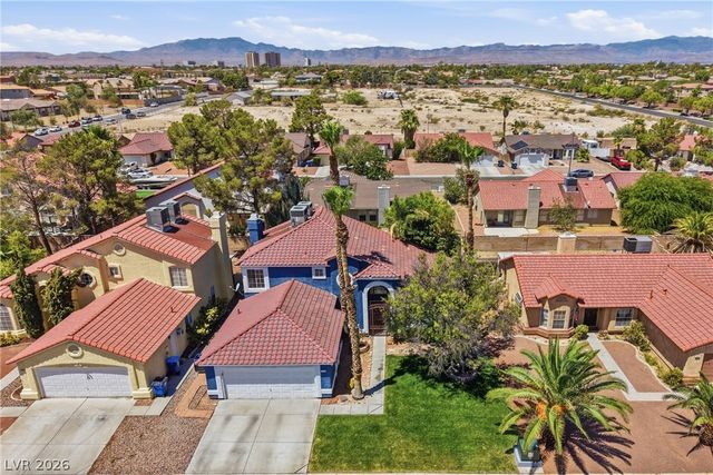 7943 Lions Mane Court, Las Vegas, NV 89123