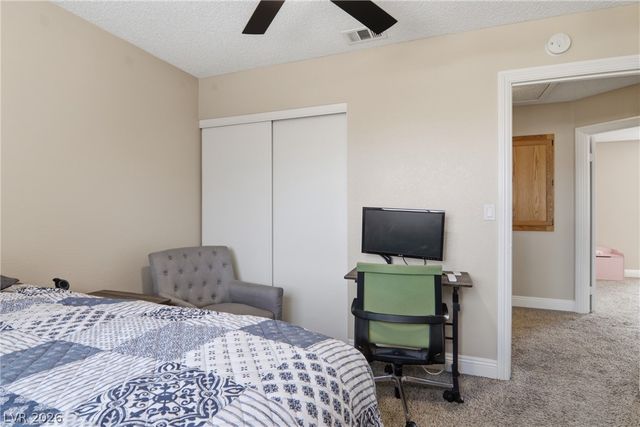 7943 Lions Mane Court, Las Vegas, NV 89123