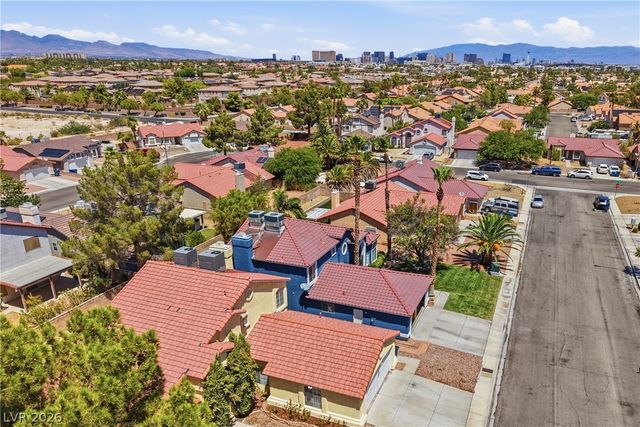 7943 Lions Mane Court, Las Vegas, NV 89123