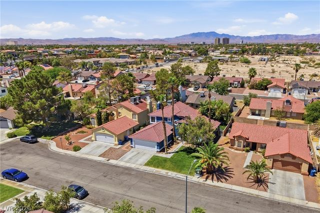 7943 Lions Mane Court, Las Vegas, NV 89123