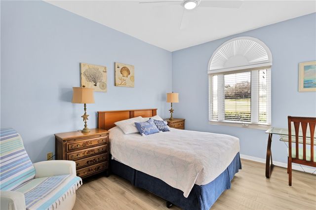 5075 Harmony Circle 103, Vero Beach, FL 32967