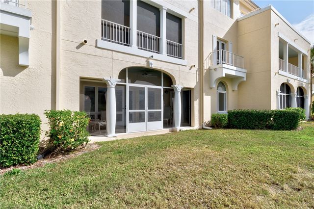 5075 Harmony Circle 103, Vero Beach, FL 32967