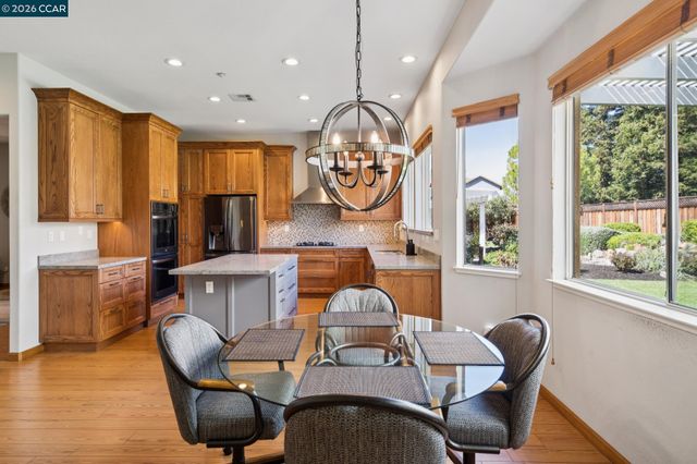 1869 Renee Way, Concord, CA 94521