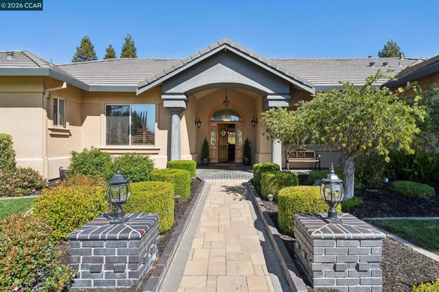 1869 Renee Way, Concord, CA 94521