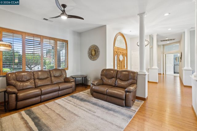 1869 Renee Way, Concord, CA 94521