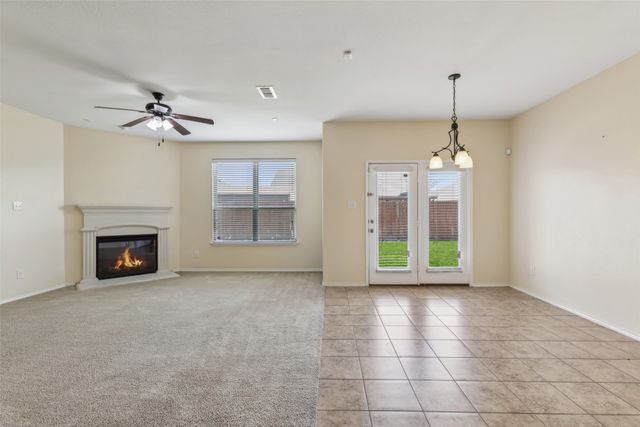 2030 Abbey Road, Heartland, TX 75126