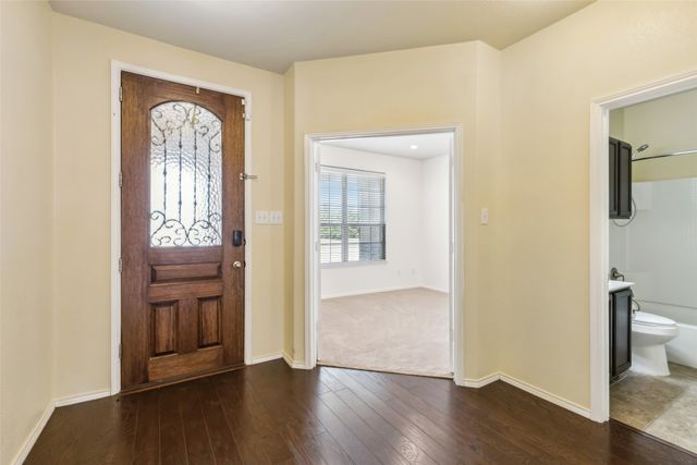 2030 Abbey Road, Heartland, TX 75126