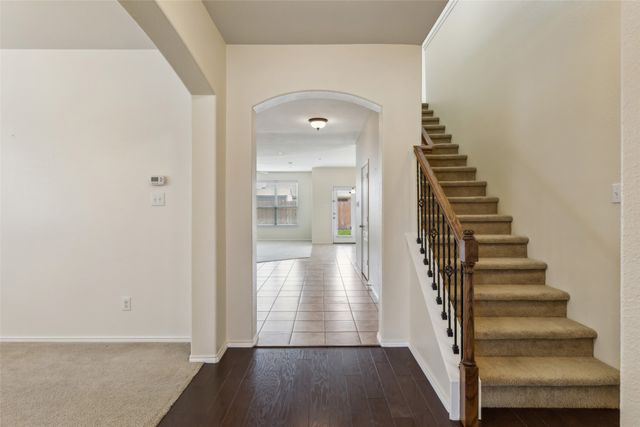 2030 Abbey Road, Heartland, TX 75126