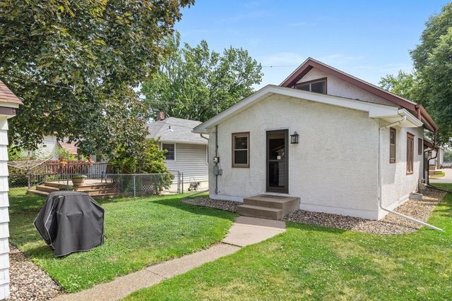 206 14th Avenue S, South Saint Paul, MN 55075