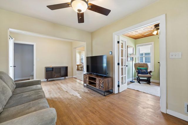 206 14th Avenue S, South Saint Paul, MN 55075