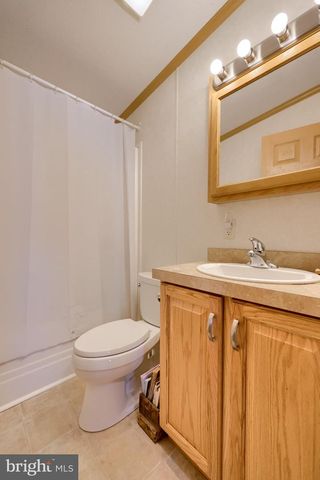 310 SUMMERS DR, Lancaster, PA 17601