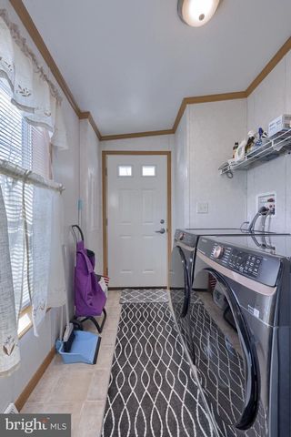 310 SUMMERS DR, Lancaster, PA 17601