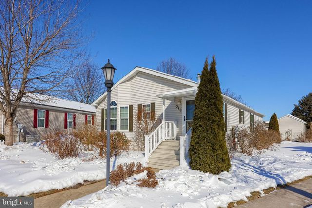 310 SUMMERS DR, Lancaster, PA 17601