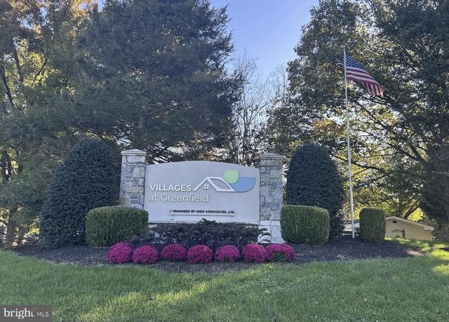 310 SUMMERS DR, Lancaster, PA 17601