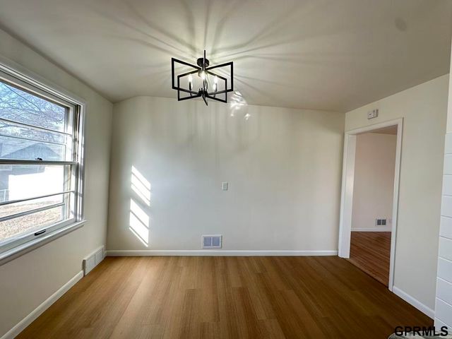 815 S 44Th Street, Lincoln, NE 68510