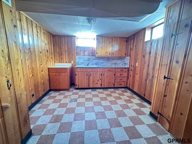 815 S 44Th Street, Lincoln, NE 68510