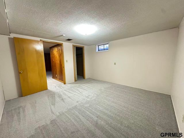 815 S 44Th Street, Lincoln, NE 68510