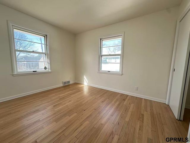 815 S 44Th Street, Lincoln, NE 68510