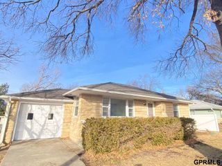 815 S 44Th Street, Lincoln, NE 68510