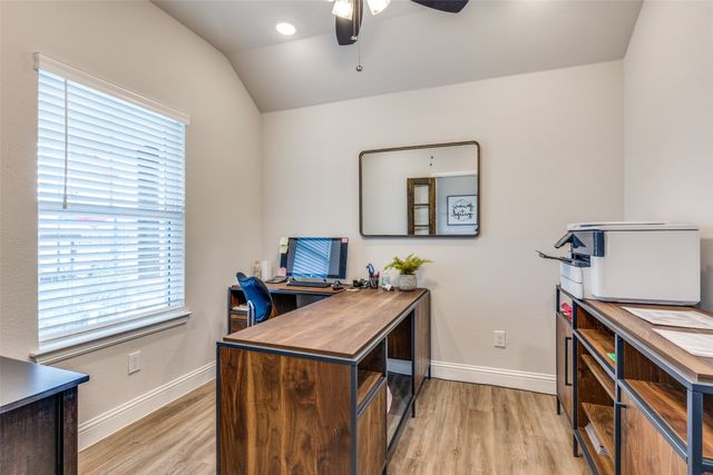 400 Aquilla Way, Hillsboro, TX 76645