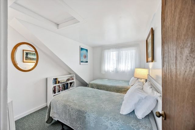 232 Robbins Hill Rd, Brewster, MA 02631