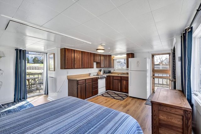 232 Robbins Hill Rd, Brewster, MA 02631