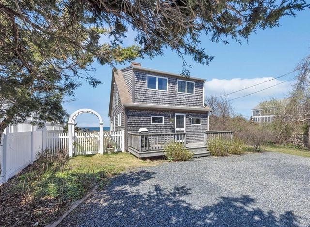 232 Robbins Hill Rd, Brewster, MA 02631