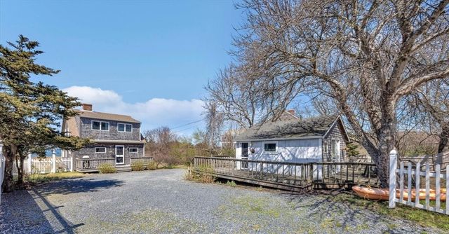 232 Robbins Hill Rd, Brewster, MA 02631