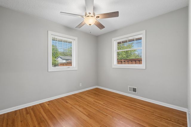 3100 W 55th Street, Edina, MN 55410