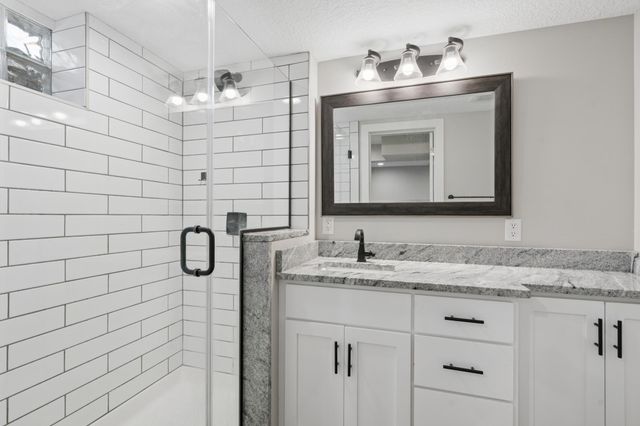 3100 W 55th Street, Edina, MN 55410