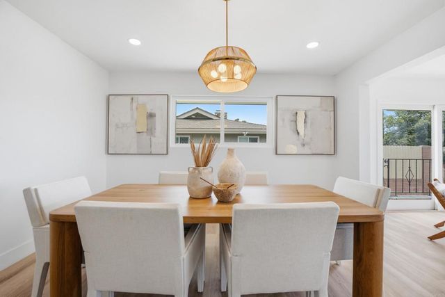 6111 Del Cerro Boulevard, San Diego, CA 92120