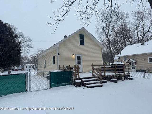 4416 Ballard Road, Lansing, MI 48911
