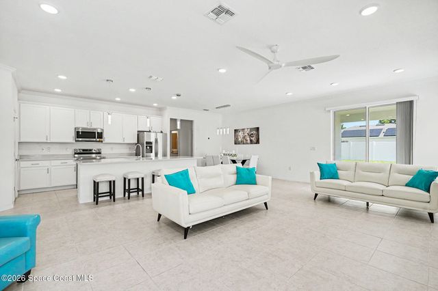1030 Grapefruit Road SE, Palm Bay, FL 32909