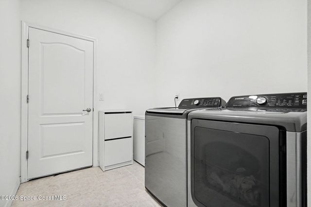1030 Grapefruit Road SE, Palm Bay, FL 32909