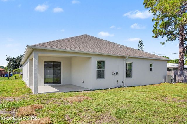 1030 Grapefruit Road SE, Palm Bay, FL 32909