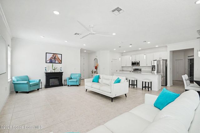 1030 Grapefruit Road SE, Palm Bay, FL 32909