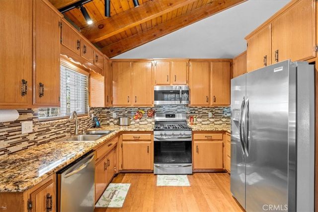 298 Weisshorn, Crestline, CA 92325
