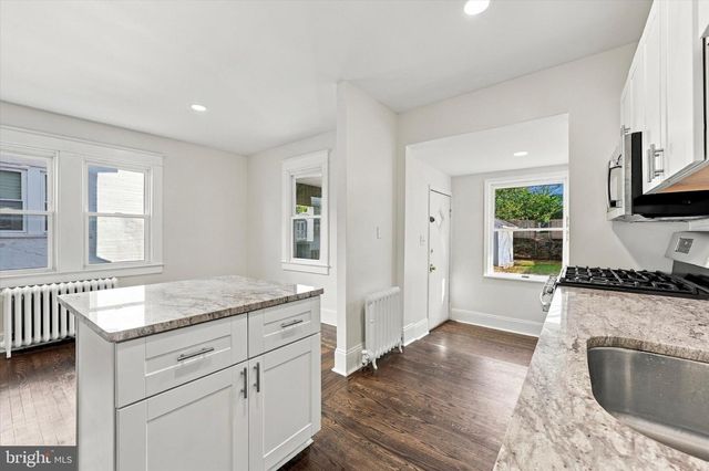 503 WOODLAND DR, Havertown, PA 19083