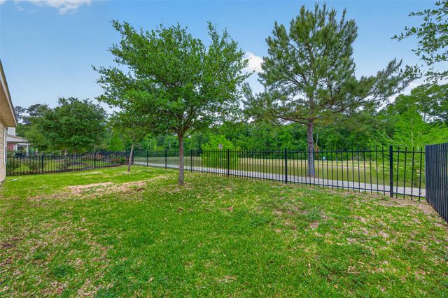 2517 Wood Park Boulevard, Conroe, TX 77304