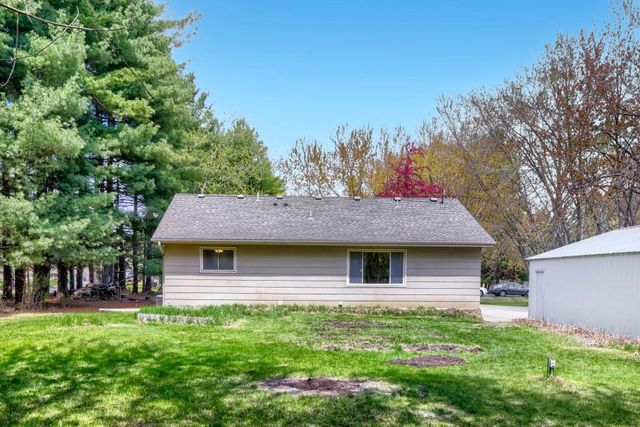 2458 225th Avenue NE, East Bethel, MN 55005