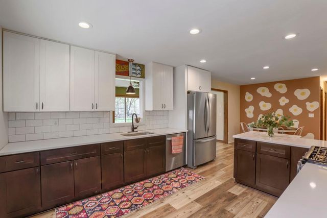 2458 225th Avenue NE, East Bethel, MN 55005