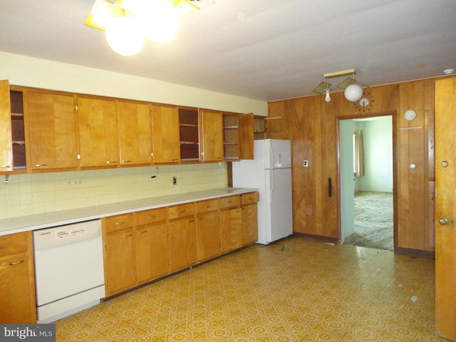 200 WALMER ST, Hammonton, NJ 08037