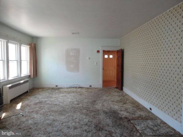 200 WALMER ST, Hammonton, NJ 08037