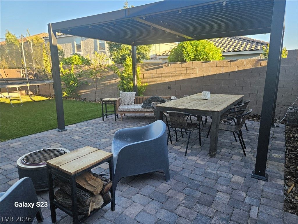 7573 Lush Oasis Avenue, Las Vegas, NV 89113 — photo 2