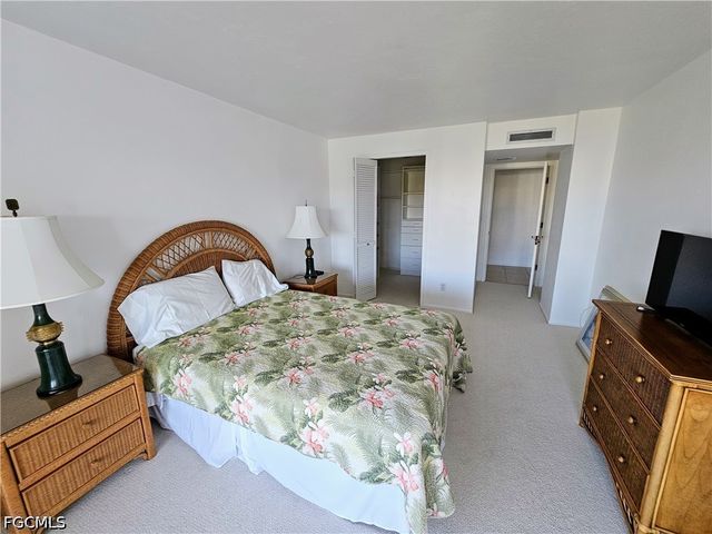 5260 S Landings DR 407, Fort Myers, FL 33919