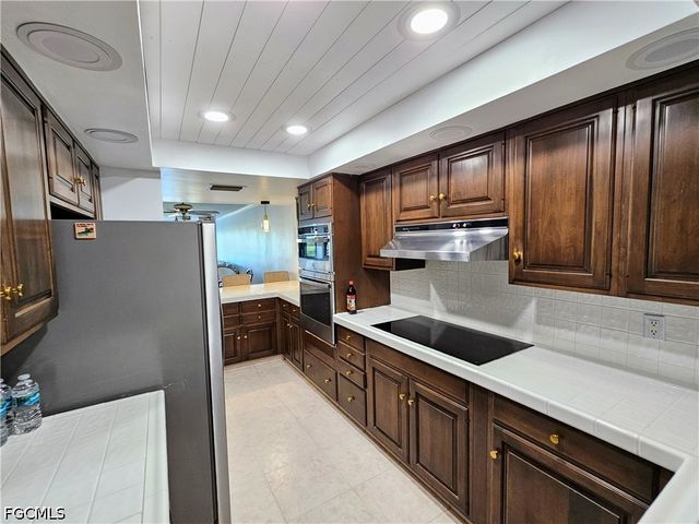 5260 S Landings DR 407, Fort Myers, FL 33919