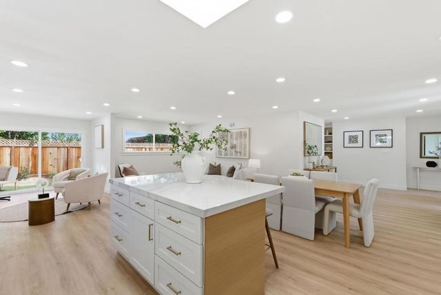 929 Constitution Drive, Foster City, CA 94404